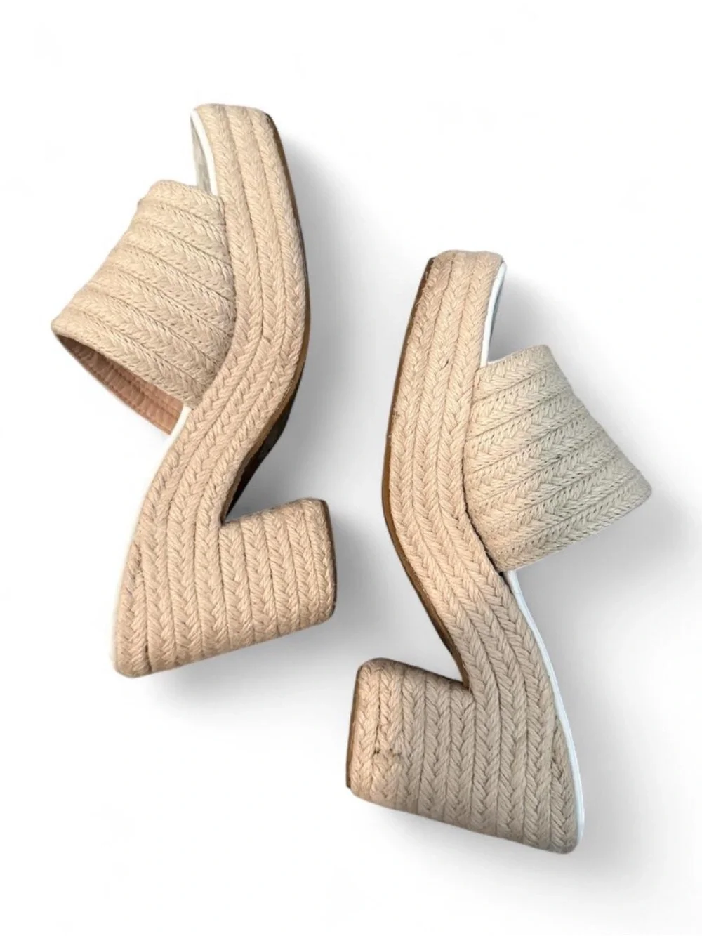 N/A comfortable beige